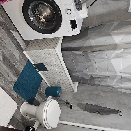 Two-bedroom House With Garden Casa de Férias