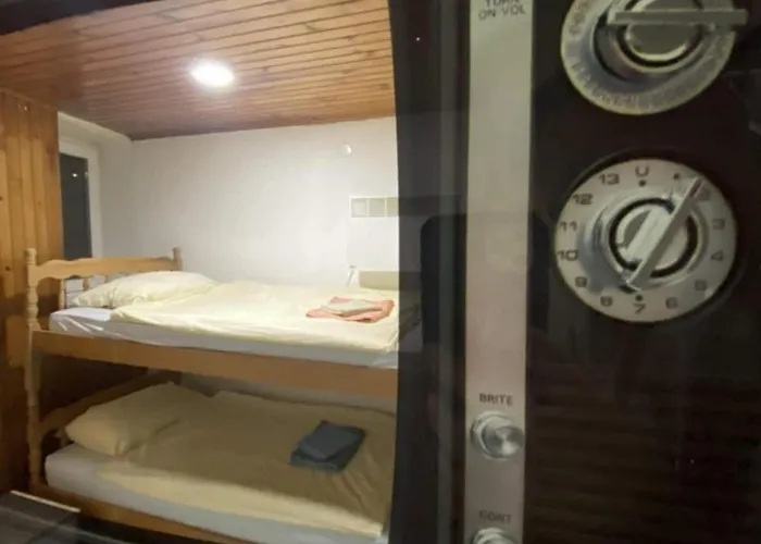 Two-bedroom House With Garden Casa de Férias *