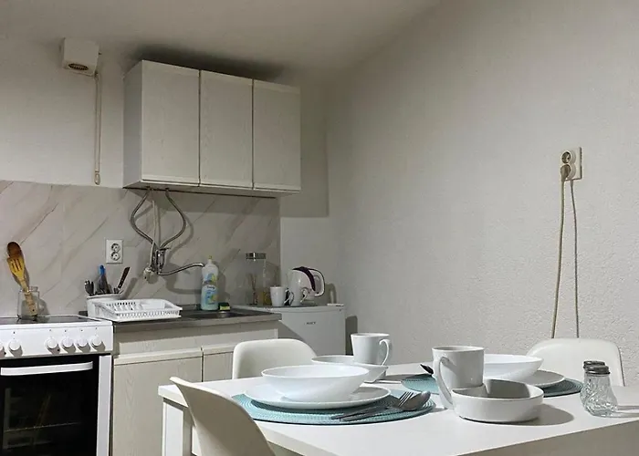 Casa de Férias Two-bedroom House With Garden