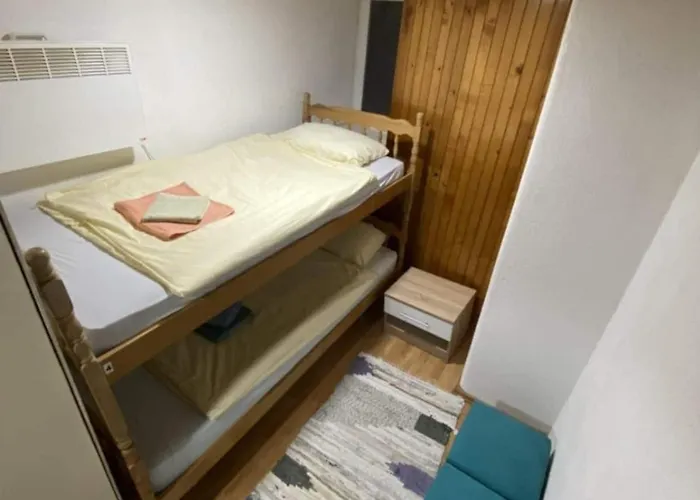 Two-bedroom House With Garden Casa de Férias *